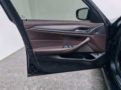 BMW 5 Series 530Li Premier M Sport Package - ფოტო 19
