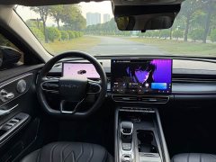 Chery Arrizo 8 PRO 1.6T DCT Luxury - ფოტო 8