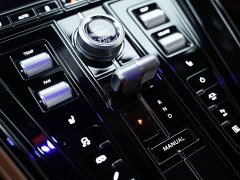 Aston Martin DB12 2025 4.0T V8 Coupe - ფოტო 8
