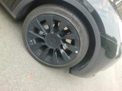 Tesla Model Y Standard Range RWD - ფოტო 6