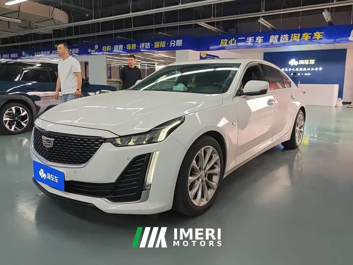 Cadillac CT5 28T Leading Sport