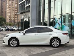 Toyota Camry 2.0G Luxury Edition - ფოტო 3