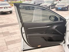 Toyota Camry 2.0G Luxury Edition - ფოტო 9
