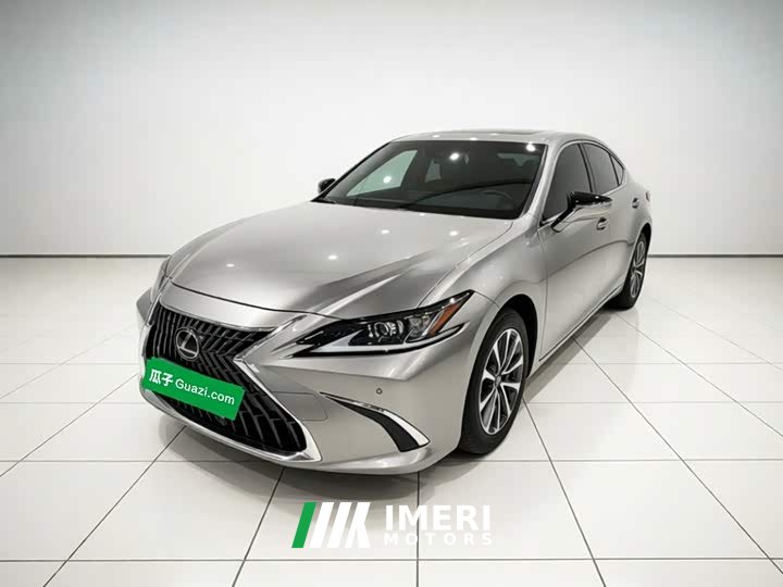 Lexus ES 200 Excellence Edition