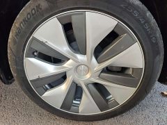 Tesla Model Y Long Range All-Wheel Drive - ფოტო 14