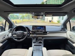 Toyota Grevias 2.5L Hybrid Premium VIP Edition - ფოტო 8