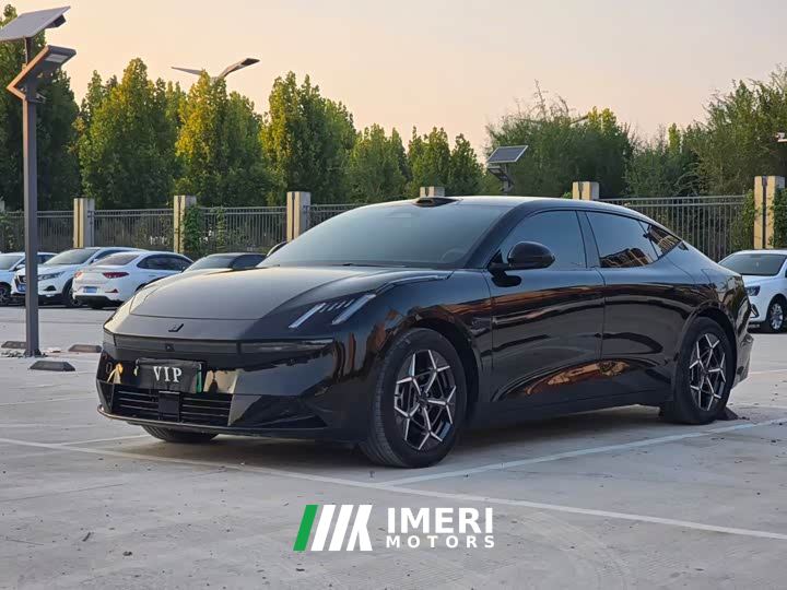 Lynk & Co 10 240 AWD Ultra