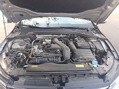Volkswagen Golf 300TSI Pro - ფოტო 16