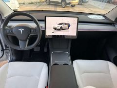 Tesla Model Y Rear-Wheel Drive - ფოტო 5