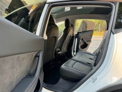 Tesla Model Y Rear-Wheel Drive - ფოტო 12