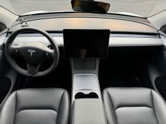 Tesla Model Y Rear-Wheel Drive - ფოტო 8