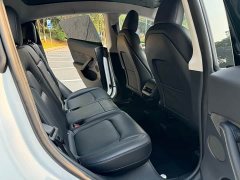Tesla Model Y Rear-Wheel Drive - ფოტო 9