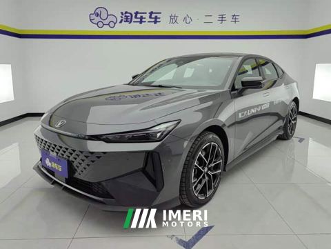 2024 Changan UNI-V Smart Electric iDD Blue Whale Smart Electric iDD 136km Smart Premium Edition