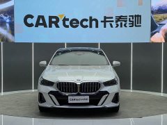 BMW 5 Series 530Li Luxury M Sport Package - ფოტო 2