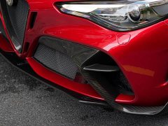 Alfa Romeo Giulia 2021 GTA - ფოტო 20