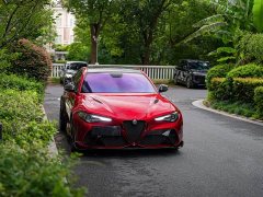 Alfa Romeo Giulia 2021 GTA - ფოტო 4