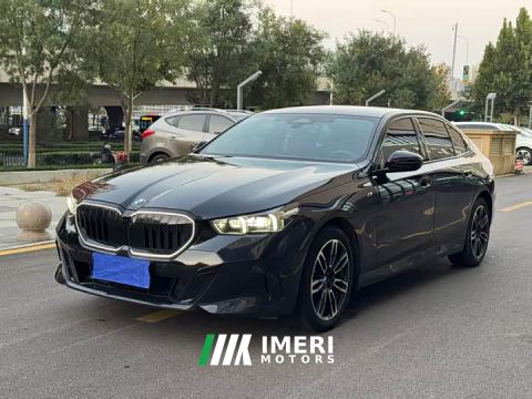 2025 BMW 5 Series 530Li Premier M Sport Package