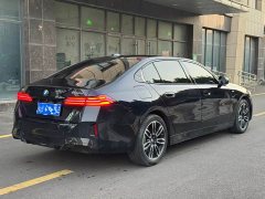 BMW 5 Series 530Li Premier M Sport Package - ფოტო 4