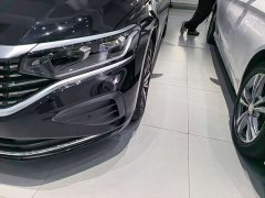 Volkswagen Passat Outstanding Edition 380TSI Dragon Ascendant Version - ფოტო 2