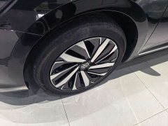 Volkswagen Passat Outstanding Edition 380TSI Dragon Ascendant Version - ფოტო 4