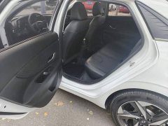 Hyundai Elantra 1.5L CVT Luxury - ფოტო 10