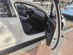 Hyundai Elantra 1.5L CVT Luxury - ფოტო 12