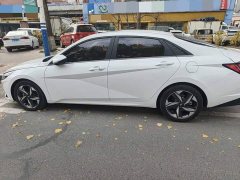 Hyundai Elantra 1.5L CVT Luxury - ფოტო 8