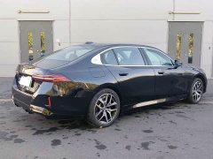 BMW i5 eDrive 35L M Sport Package - ფოტო 5
