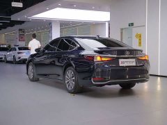 Lexus ES 2021 300h Excellence - ფოტო 4