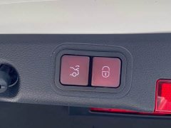 Mercedes-Benz E-Class E 300 L Sport Fashion Edition - ფოტო 9