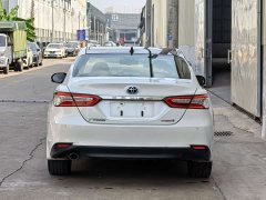 Toyota Camry Hybrid Luxury - ფოტო 14