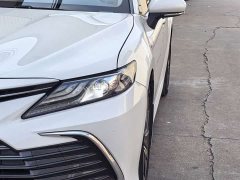 Toyota Camry Hybrid Luxury - ფოტო 4
