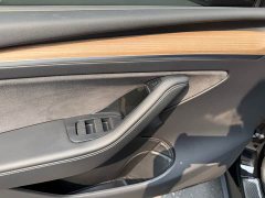 Tesla Model Y Rear-Wheel Drive - ფოტო 7