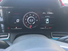 Hyundai Elantra 1.5L CVT Luxury - ფოტო 14