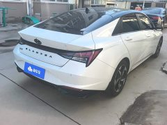 Hyundai Elantra 1.5L CVT Luxury - ფოტო 3