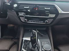 BMW 5 Series Facelift 530Li Luxury M Sport Package - ფოტო 10