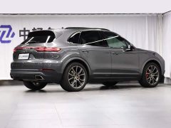 Porsche 2019 Cayenne 3.0T - ფოტო 3