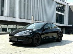 Tesla Model 3 Rear-Wheel Drive - ფოტო 1