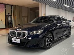 BMW 5 Series (Imported) 525i M Sport Package - ფოტო 1
