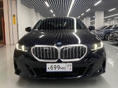 BMW 5 Series (Imported) 525i M Sport Package - ფოტო 2