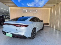 BYD Qin L DM-i Smart Drive Edition 120KM Superior - ფოტო 17