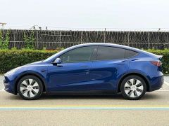 Tesla Model Y Rear-Wheel Drive - фото 4