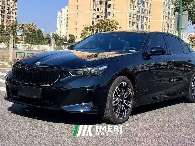 BMW 5 Series 530Li Premier M Sport Package - ავტომობილი ჩინეთიდან