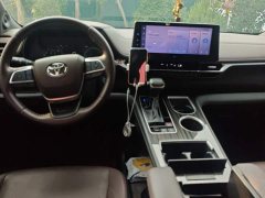 Toyota Sienna 2021 2.5L Hybrid Platinum Edition - ფოტო 12