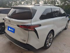 Toyota Sienna 2021 2.5L Hybrid Platinum Edition - ფოტო 3
