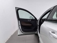 Volvo XC60 2022 B5 AWD Smart Luxury Edition - ფოტო 8