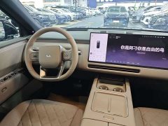 Li Auto Ideal L8 Ultra - ფოტო 10