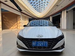 Hyundai Elantra 2022 1.5L CVT Luxury - ფოტო 2