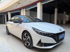 Hyundai Elantra 2022 1.5L CVT Luxury - ფოტო 3
