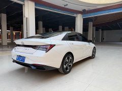 Hyundai Elantra 2022 1.5L CVT Luxury - ფოტო 4